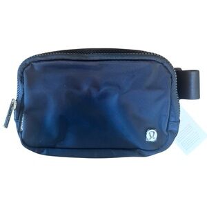 NWT 🍋 Lululemon 🍋EVERYWHERE BELT BAG - Black
